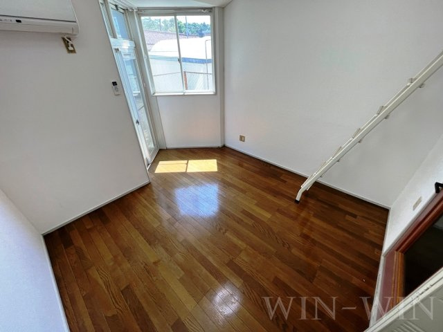 レリブ仁連木の居間・リビング