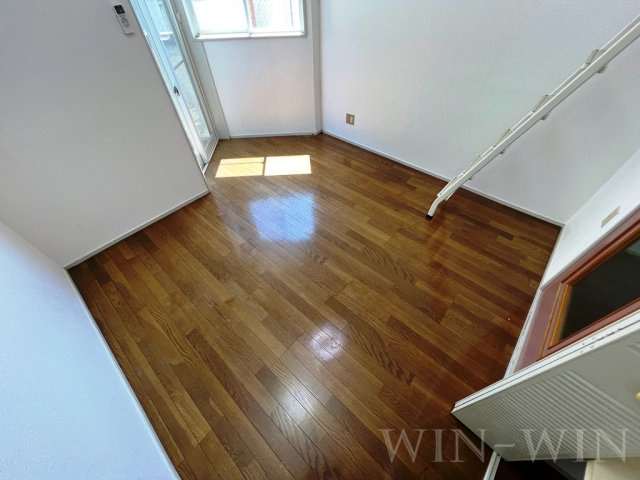 レリブ仁連木の居間・リビング