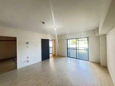 【居間・リビング】 | パークサイド山田