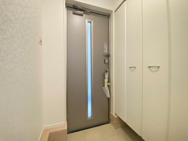 『八王子市新築戸建て』八王子市大和田町7-3【仲介手数料無料】　２５期の玄関|仲介手数料無料～八王子ひなた不動産～八王子市大和田町　新築戸建て