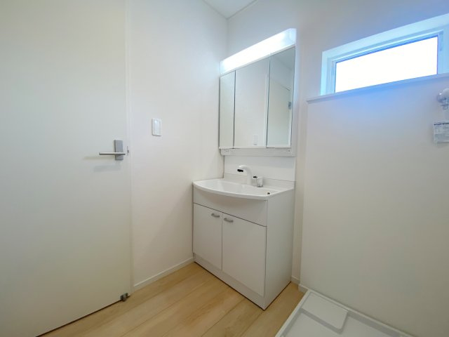 『八王子市新築戸建て』八王子市大和田町7-3【仲介手数料無料】　２５期の独立洗面台|仲介手数料無料～八王子ひなた不動産～八王子市大和田町　新築戸建て