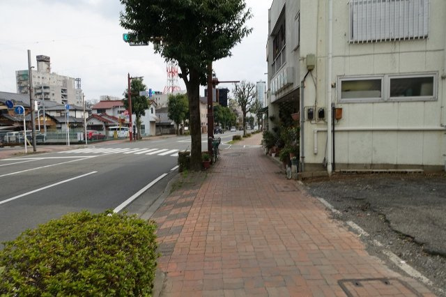高崎市柳川町　売地の前面道路含む現地写真|東側道路を北から南方向