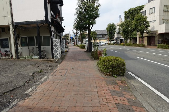 高崎市柳川町　売地の前面道路含む現地写真|東側道路を南から北方向