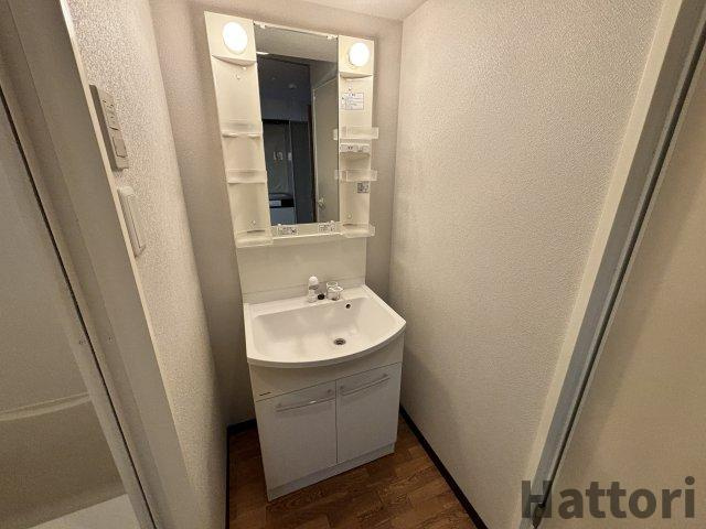 シャンヴェルジェ豊中Ⅲの独立洗面台