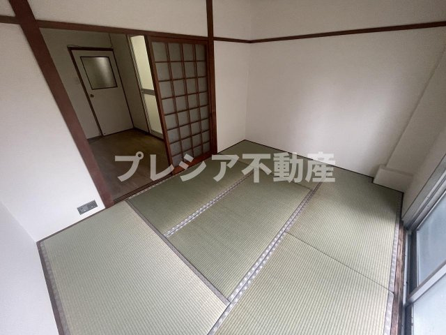 サンエイ第一ビルの和室