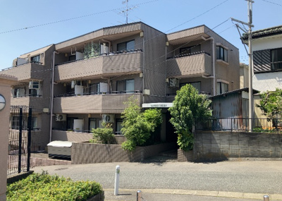 【外観】 | ヴァンハウス相武台 | マンションの外観は非常に重要なポイントです！外観の善し悪しは資産価値に大きな影響を与えます。外観のいいマンションを購入することで、高値で売却がしやすく、買い手が見つかりやすいというメリットがあります。