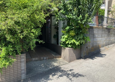 【内装】 | ヴァンハウス相武台 | 共用部分は、一棟の建物に住む区分所有者全員が共同で所有するとし、共用部分の管理、補修などは、区分所有者で形成される管理組合が行います。個人の判断で勝手に変更することはできませんので覚えておきましょう。