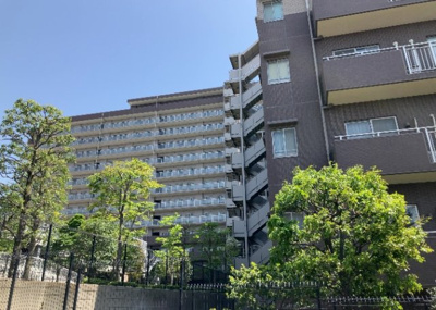 【展望】 | ヴァンハウス相武台 | 景色重視でお家選ぶをするとスーパーが遠い！学校が遠い！など生活をするうえで利便性で困ることもあります。まず一度現地を見学する際に、周辺の施設などがあるかを確認し、暮らし始めた後のことを想像しましょう。