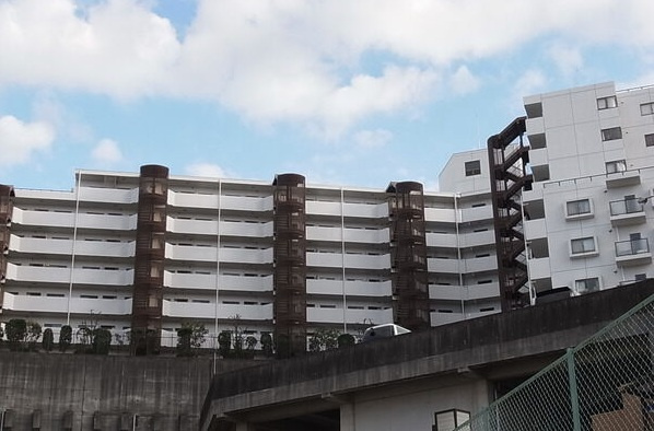 初めての投資としていかがでしょう？【東急ドエルアルス横浜蒔田】の外観|落ち着いた雰囲気の外観です