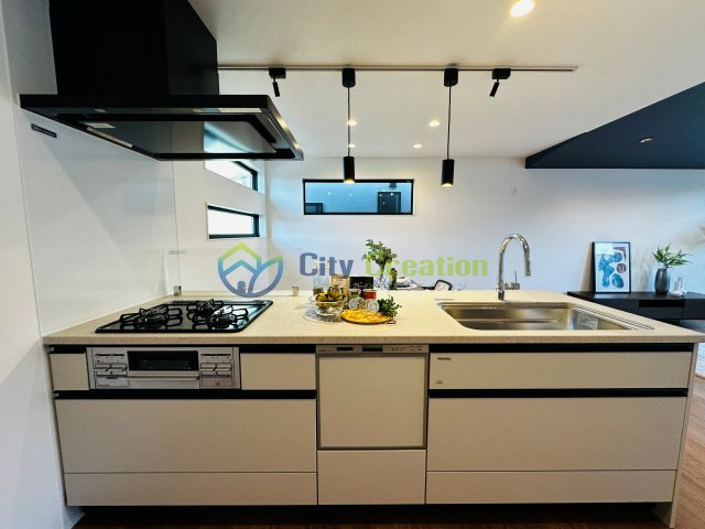 藤沢市大庭　デザイナーズ分譲住宅A棟のキッチン