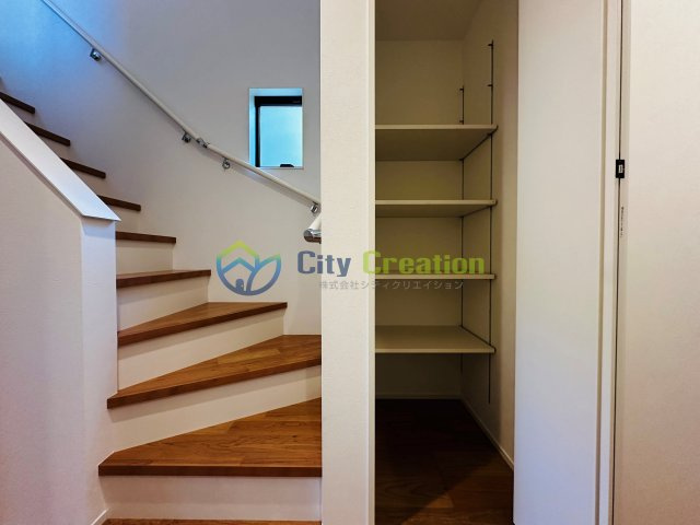 藤沢市大庭　デザイナーズ分譲住宅A棟の収納