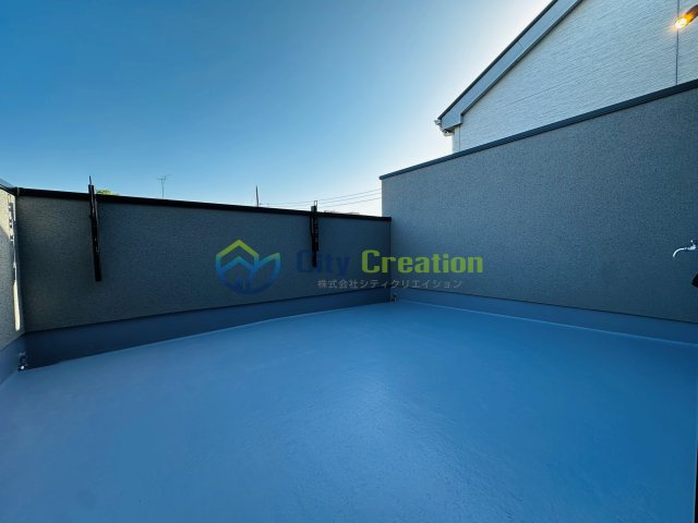 藤沢市大庭　デザイナーズ分譲住宅A棟のバルコニー