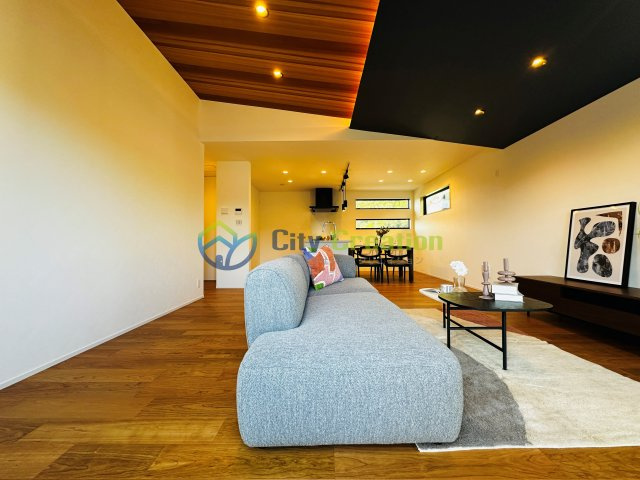 藤沢市大庭　デザイナーズ分譲住宅A棟の居間・リビング