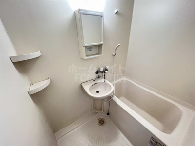 【浴室】 | メゾンドフェンテ | ゆったり過ごせるお風呂です