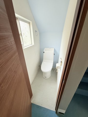 亀甲ビルテナントのトイレ