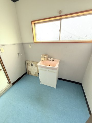 亀甲ビルテナントの洗面所