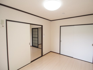【寝室】 | コーポ弥生Ａ棟 | 使い勝手のいい寝室です