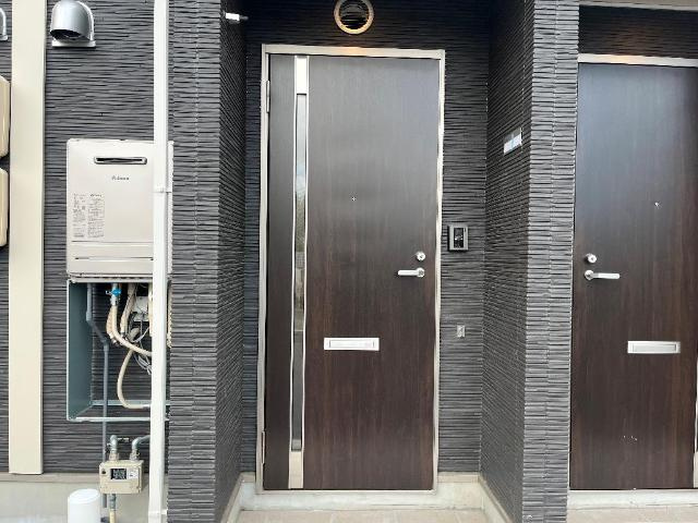 ベティハウス右山の玄関|玄関