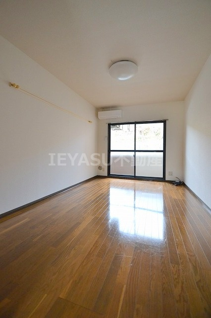 ロワールタケウチの内装