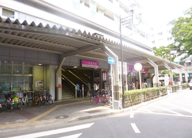 ヴィラーズ　フィールドの周辺