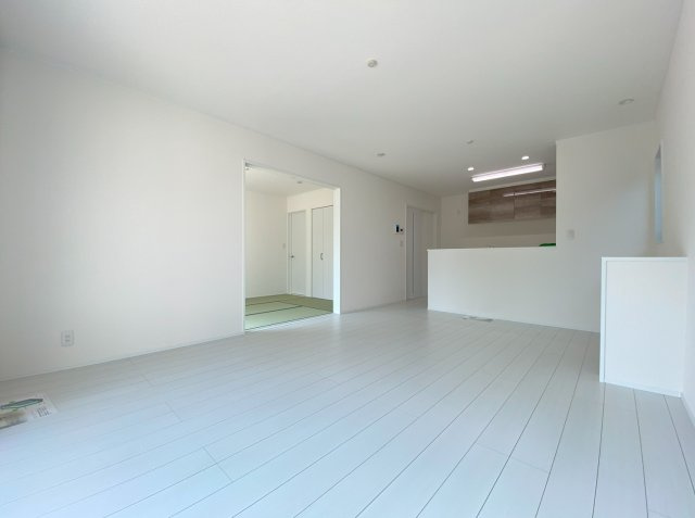 【居間・リビング】 | いろどりアイタウン熊本市南区並建町　3号棟