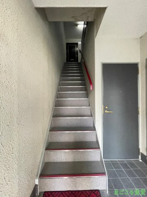 【エントランス】 | メゾンマルヨネ九条