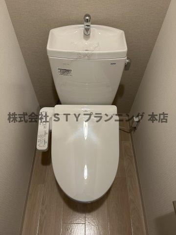 仲介手数料０円！NEUA　NARUMIのトイレ