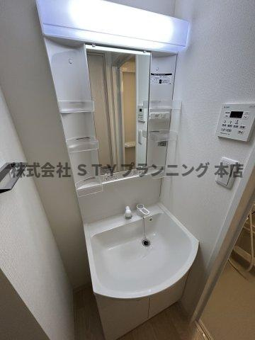 仲介手数料０円！NEUA　NARUMIの独立洗面台