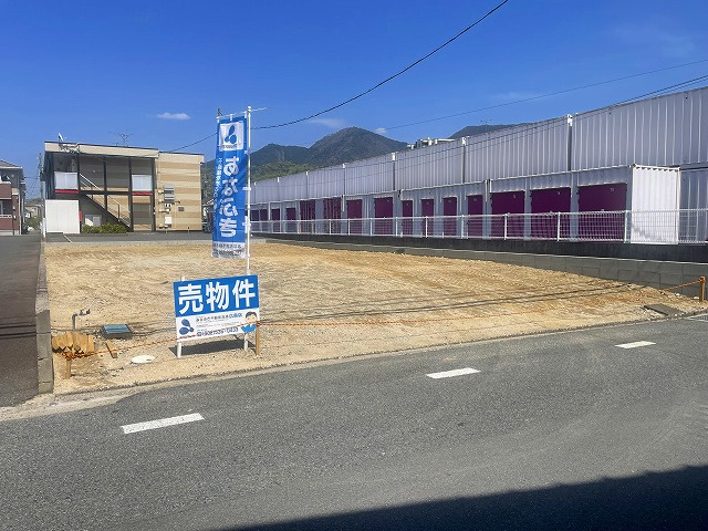 海田町南幸町の前面道路含む現地写真|閑静な住宅地です。