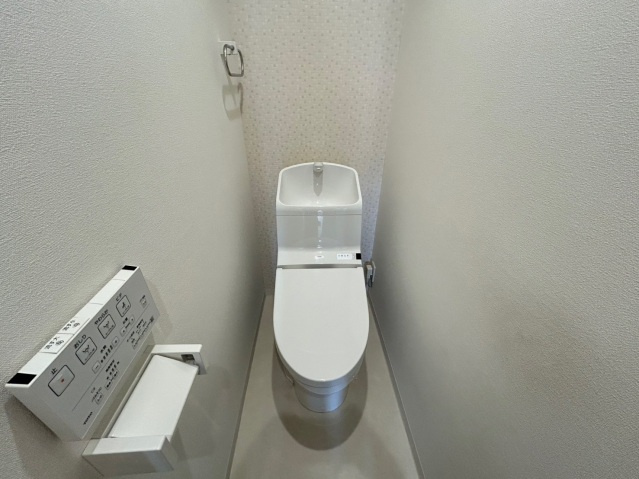 CB鳥栖ブランシェ【キャッシュバック対象物件】のトイレ|落ち着いた色調のトイレです