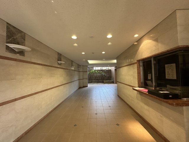 レピア堺湊のロビー