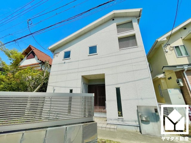 八幡市美濃山宮ノ背の外観