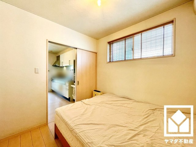 八幡市美濃山宮ノ背の寝室