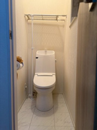 尼崎市西難波町2丁目中古戸建のトイレ