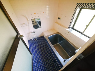 【浴室】 | 大網白里市細草　中古住宅 | 敷地約209坪 ５LDK シッター車庫2台+庭2台合計4台駐車可能 家庭菜園・バーベキューが可能です