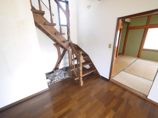 【内装】 | 大網白里市細草　中古住宅 | 敷地約209坪 ５LDK シッター車庫2台+庭2台合計4台駐車可能 家庭菜園・バーベキューが可能です