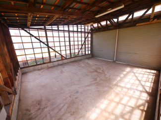 【駐車場】 | 大網白里市細草　中古住宅 | 敷地約209坪 ５LDK シッター車庫2台+庭2台合計4台駐車可能 家庭菜園・バーベキューが可能です