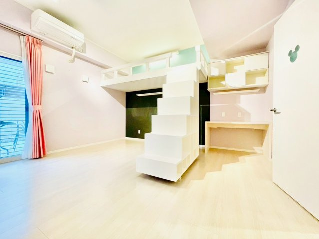 名東区植園町一丁目戸建の洋室|2階洋室②