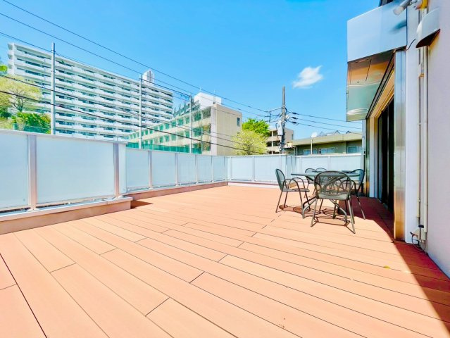 名東区植園町一丁目戸建のバルコニー|3階テラス①