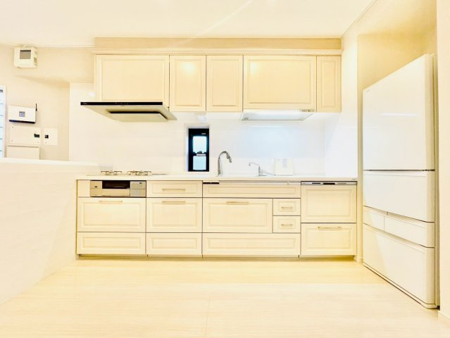 名東区植園町一丁目戸建のキッチン|2階キッチン②