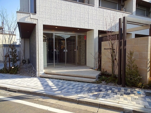 Belle cascade Akabaneのエントランス