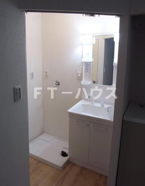 クレスト津田沼B棟の洗面所