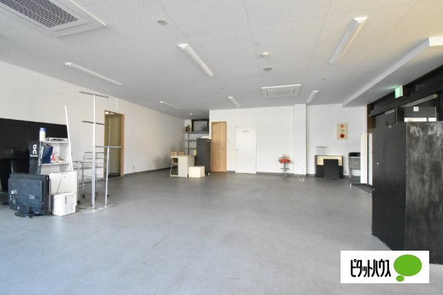 千代田町おもなしビルの内装