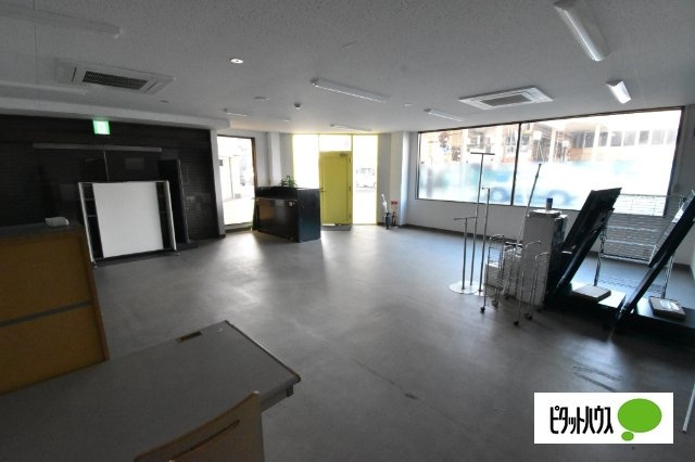 千代田町おもなしビルの内装