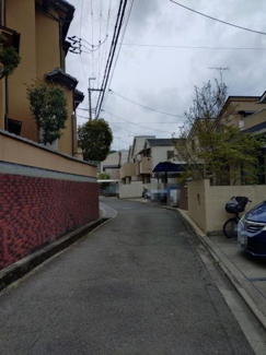 【前面道路含む現地写真】