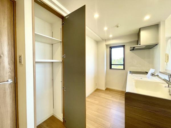 フェイムビューテラス港南中央の収納|これだけ収納があると助かりますね！