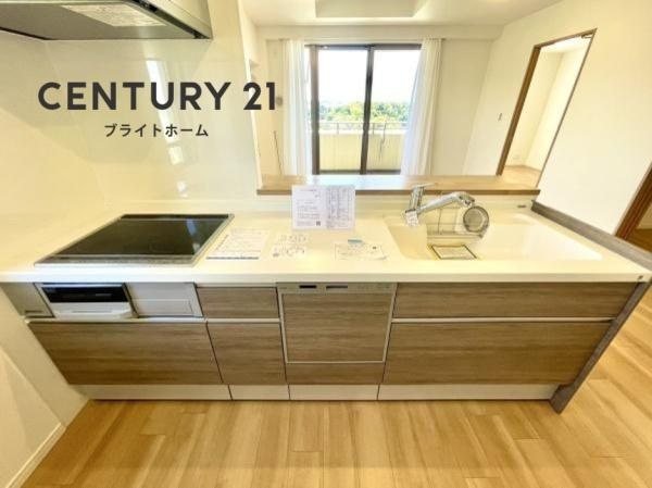 フェイムビューテラス港南中央のキッチン|食洗器付きなのは家事の負担を軽減してくれる嬉しいポイント♪
もちろん浄水器も付いております！