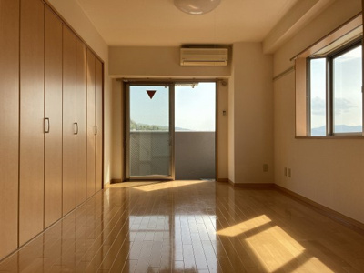 【洋室】 | メゾン・ジュネスⅢ | 別室写真