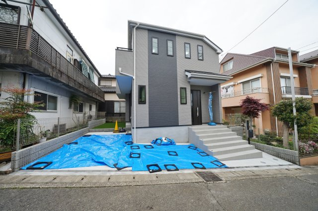 【横浜市旭区笹野台4丁目62-30新築戸建て】★仲介手数料無料★（笹野台小学校・希望ケ丘中学校）の外観