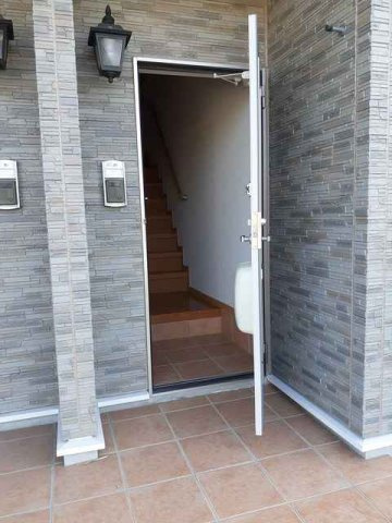 サンシャイン花房Ａのエントランス